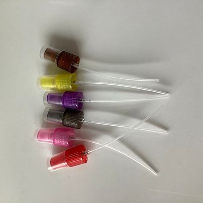ポンプ10mlプラスチック ポンプ スプレーのびんが付いている赤いプラスチック ローションのびん